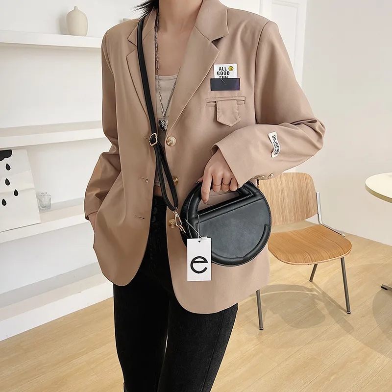 New Portable Handbag Single Shoulder Messenger Bags Women Fashion Small Round Bag Trend Bag greenscreen red
New Portable Handbag Single Shoulder Messenger Bags Women Fashion Small Round Bag Trend Bag greenscreen red