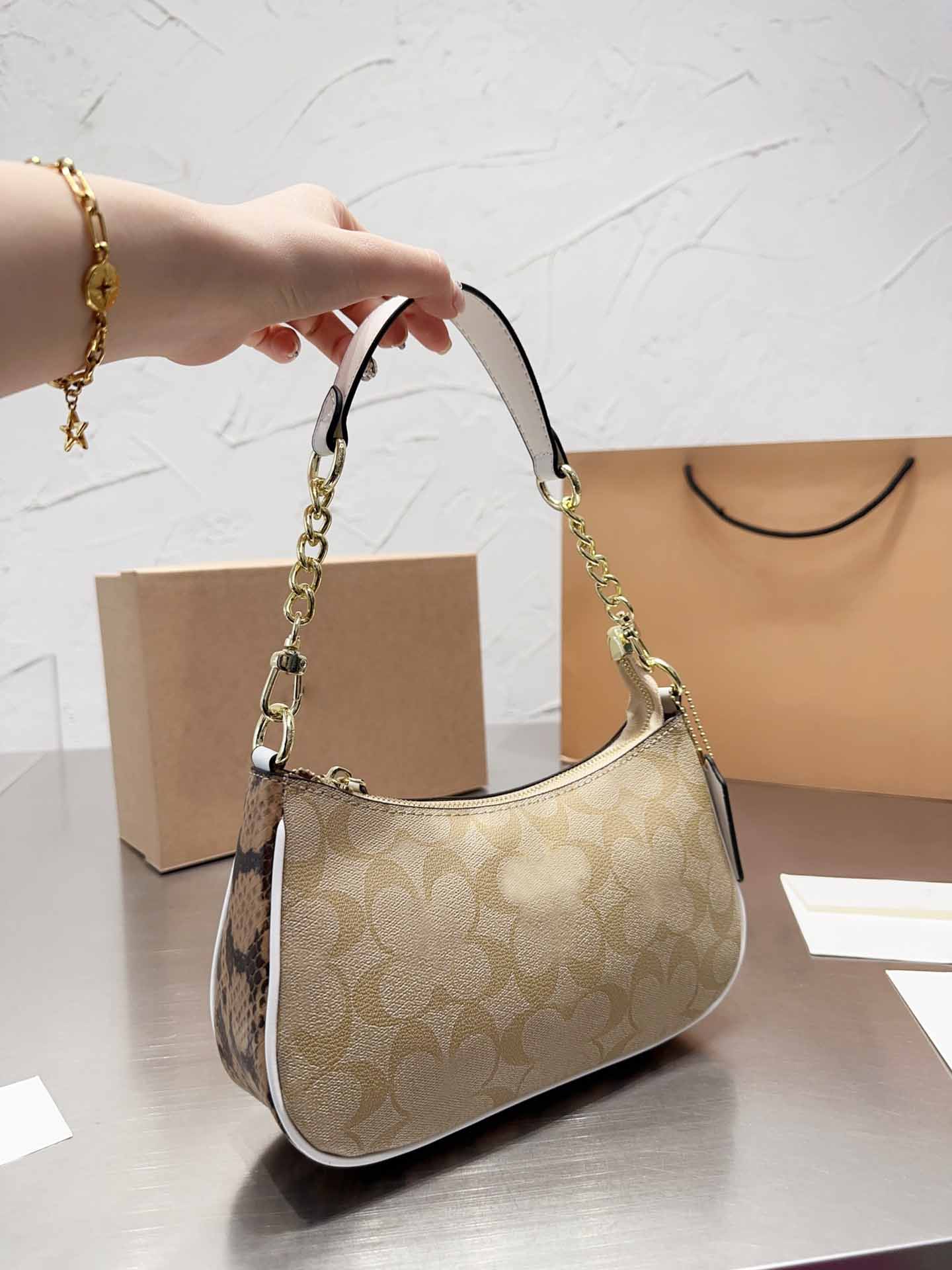 Evening Bags Women bag luxury classical teri underarm handbag designer chain shoulder bags crossbody totes lady Multi function tote available in 4 styles, Black
Evening Bags Women bag luxury classical teri underarm handbag designer chain shoulder bags crossbody totes lady Multi function tote available in 4 styles, Black
