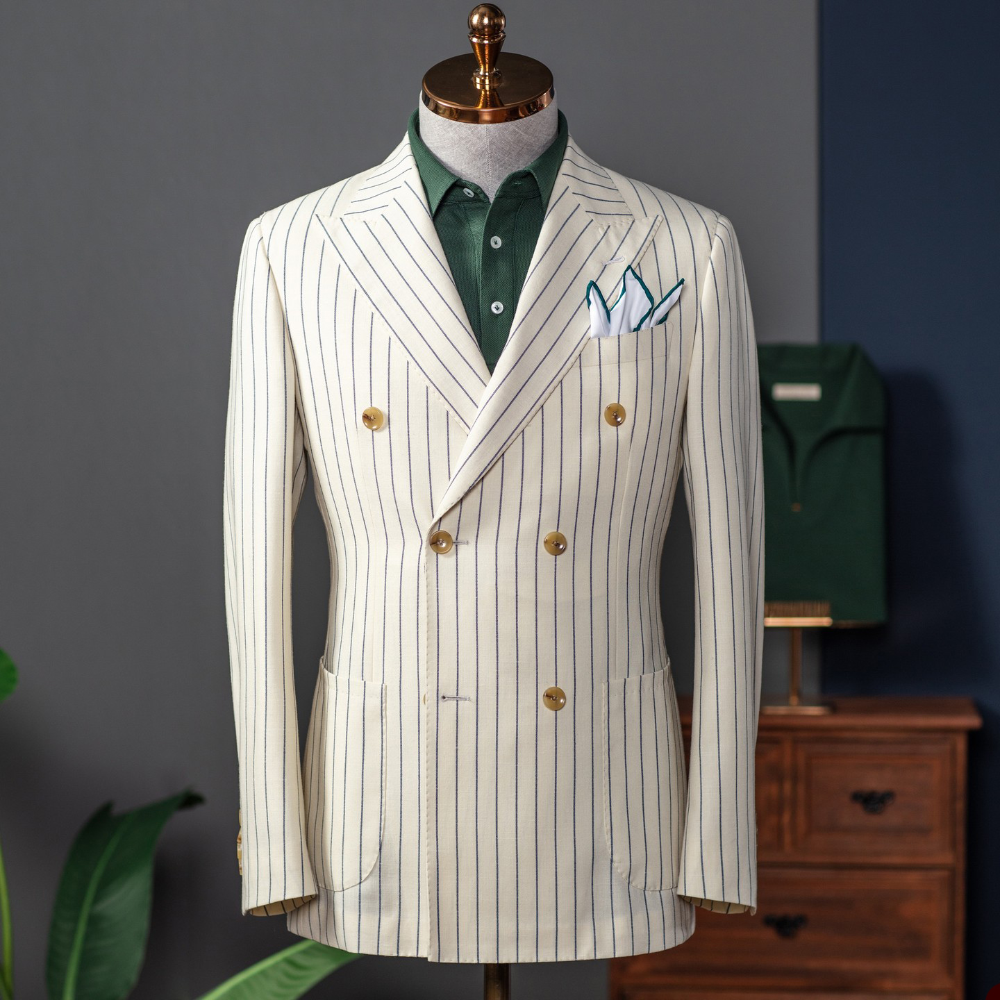 Two Pieces Wedding Tuxedos Men Suits Handsome Stripe Peaked Lapel Suit Plaid Double Breasted Three Packets Customized Pockets Coat Pants Casual Spring