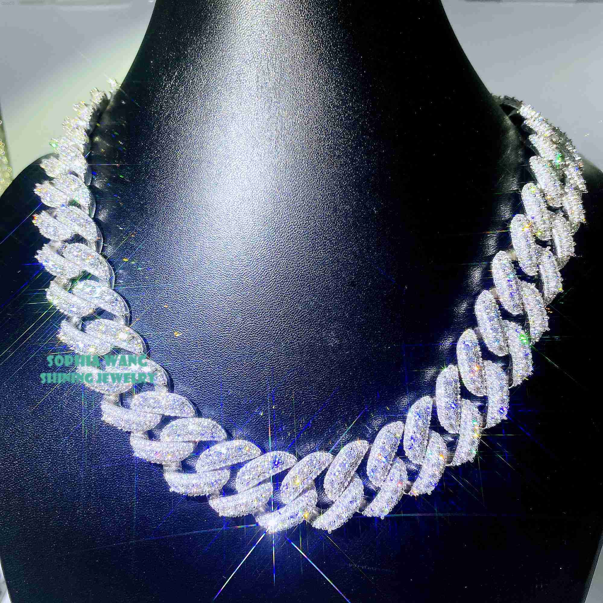 Iced moissanite pass diamond tester iced out cuban link 20mm 3row heavy miami moissanite diamond gold cuban chain
Iced moissanite pass diamond tester iced out cuban link 20mm 3row heavy miami moissanite diamond gold cuban chain