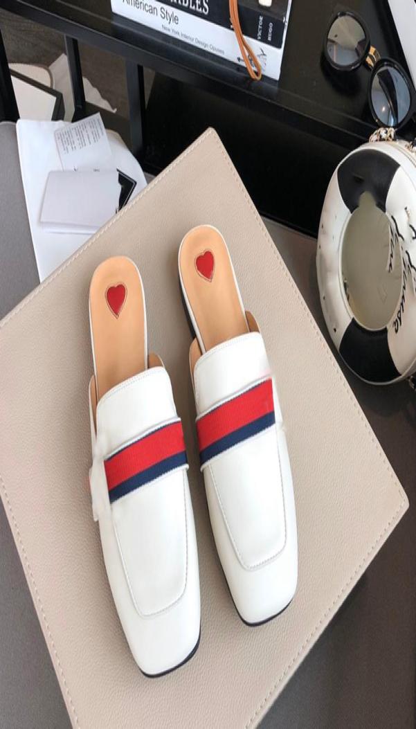 Designer Women Genuine Leather Slipper Italy Brand Slides High Quality Calfskin Sandals Flat Heel Slippers Home Loafers Sandal Lux2581240, Black
Designer Women Genuine Leather Slipper Italy Brand Slides High Quality Calfskin Sandals Flat Heel Slippers Home Loafers Sandal Lux2581240, Black