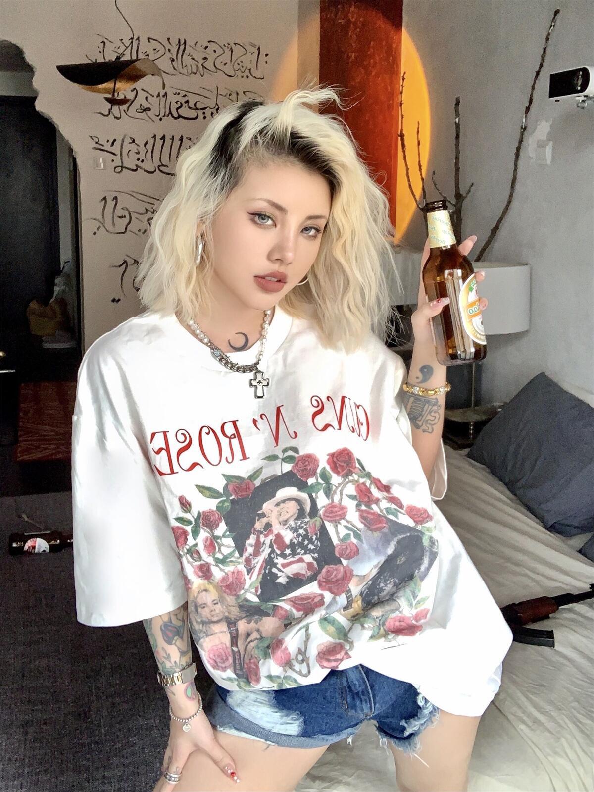 Women' T-Shirt Short Sleeve Wash Vintage Do Old Rose Print Vtg High Street Loose Casual T-shirt, White
Women' T-Shirt Short Sleeve Wash Vintage Do Old Rose Print Vtg High Street Loose Casual T-shirt, White