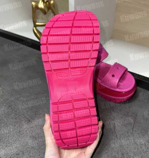 Designer Sandal Mega Crush Clogs Platform Sandals Beach Waterproof Women Casual Rubber Slippers Mules Outdoor Slides Lady Cute Slip On, Color 10
Designer Sandal Mega Crush Clogs Platform Sandals Beach Waterproof Women Casual Rubber Slippers Mules Outdoor Slides Lady Cute Slip On, Color 10