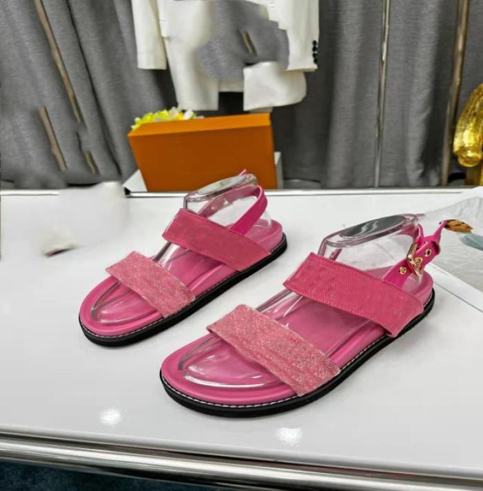 2022 Women luxury Designer With Box Sandals Slippers Leather women039s sandals Summer Flat Slipper Embroidery fashion Beach wom1980061, Blue
2022 Women luxury Designer With Box Sandals Slippers Leather women039s sandals Summer Flat Slipper Embroidery fashion Beach wom1980061, Blue