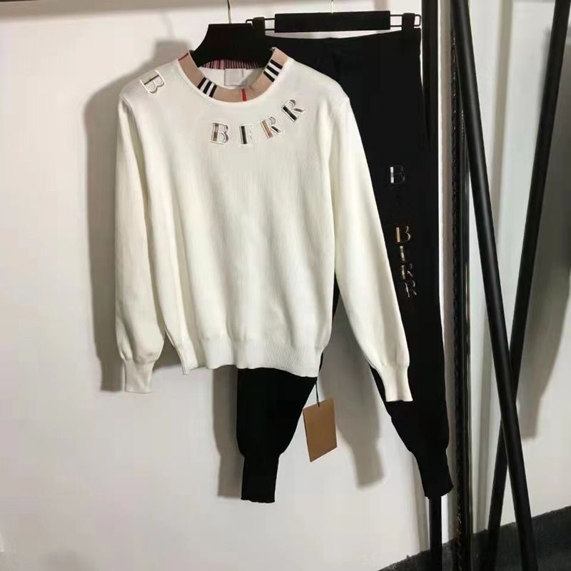 mens Tracksuits Designer sweater Women's suit luxury cotton fashion casual sports letter printing same style for lovers two piece knitting Set VJDH
mens Tracksuits Designer sweater Women's suit luxury cotton fashion casual sports letter printing same style for lovers two piece knitting Set VJDH