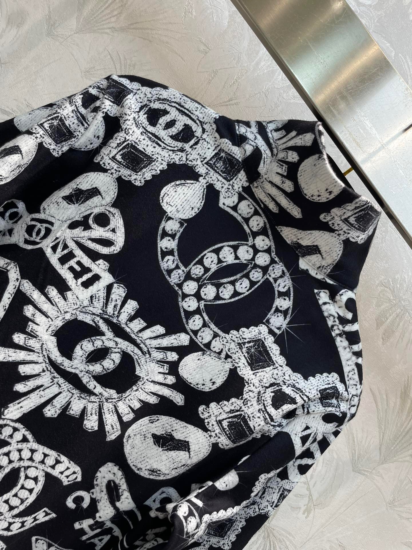 Fashion New Print Pattern Lady Turtleneck Tops Women's Long Sleeve Elegant Zip Up Female Tops