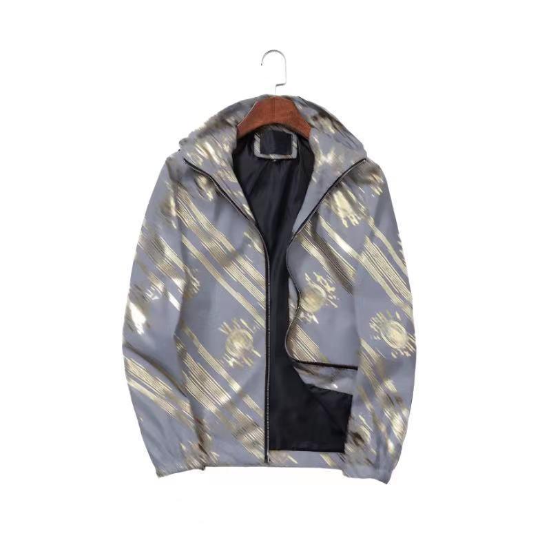 Designer mens jacket spring and autumn windrunner tee fashion hooded sports windbreaker casual zipper jackets clothing Size M-3XL Ani
Designer mens jacket spring and autumn windrunner tee fashion hooded sports windbreaker casual zipper jackets clothing Size M-3XL Ani