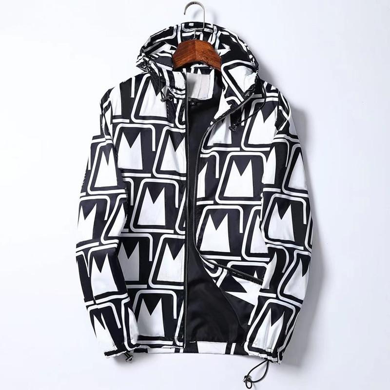 Men's jacket designer hooded sweater luxury long sleeved outdoor wind resistant spring and winter casual men's clothing lovers' printed pEK
Men's jacket designer hooded sweater luxury long sleeved outdoor wind resistant spring and winter casual men's clothing lovers' printed pEK
