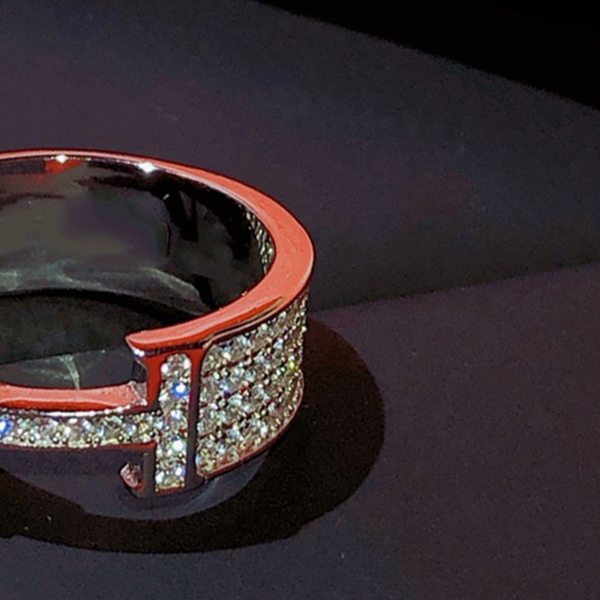 Finesse ring H for woman designer couple 925 silver diamond size 6-8 T0P Advanced Materials official reproductions classic style crystal premium gifts 013
Finesse ring H for woman designer couple 925 silver diamond size 6-8 T0P Advanced Materials official reproductions classic style crystal premium gifts 013