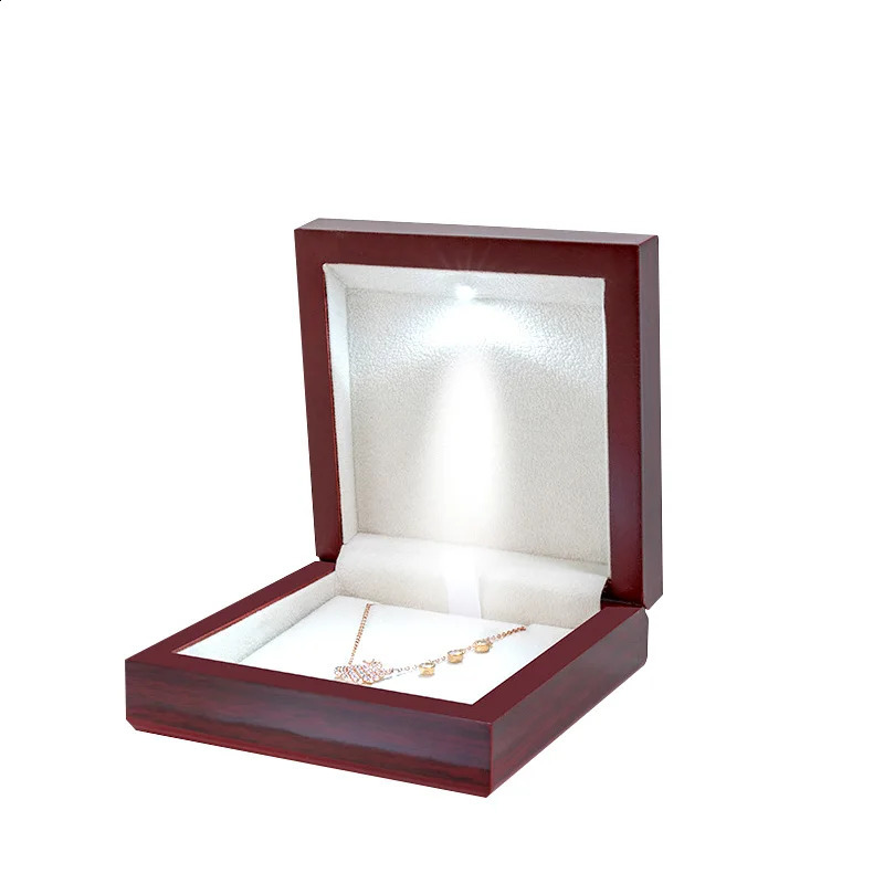 Jewelry Boxes Arrivals Wooden Wedding Ring Pendant Box with LED Light Small Trinket Jewellery Gift Storage Display Case 231118