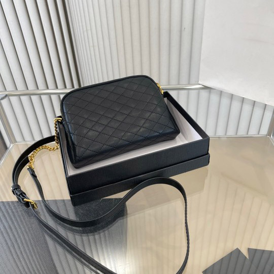 3 Colours Chains Shoulder Bag Travel Fashion Top Designer Bags Artwork Crossbody Vintage High-Quality Women Shopping Handbag Wholesale Handbags, Beige
3 Colours Chains Shoulder Bag Travel Fashion Top Designer Bags Artwork Crossbody Vintage High-Quality Women Shopping Handbag Wholesale Handbags, Beige
