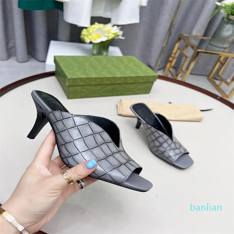 Designer Sandals Mid Heel Sandal Slippers Black mesh with crystals sparkling Print shoes Rubber Leather summer Ankle Strap Slippers, 01
Designer Sandals Mid Heel Sandal Slippers Black mesh with crystals sparkling Print shoes Rubber Leather summer Ankle Strap Slippers, 01