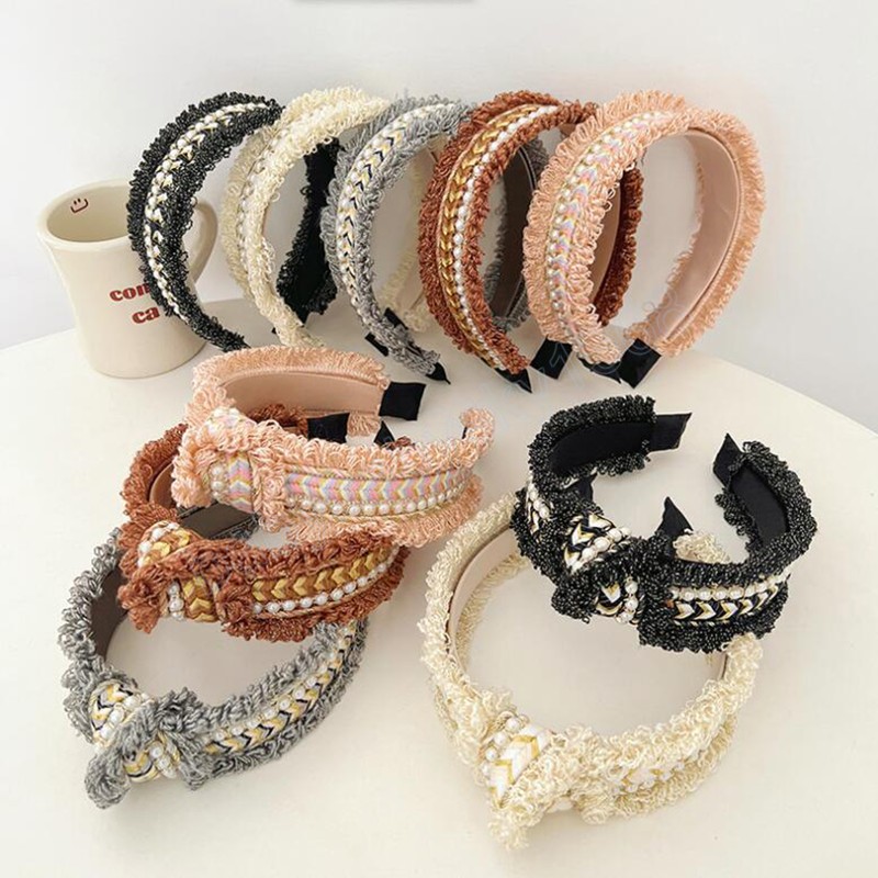 New Fashion Women Headband Top Quality Pearls Hairband Casual Bohemia Turban Spring Hair Accessories
New Fashion Women Headband Top Quality Pearls Hairband Casual Bohemia Turban Spring Hair Accessories