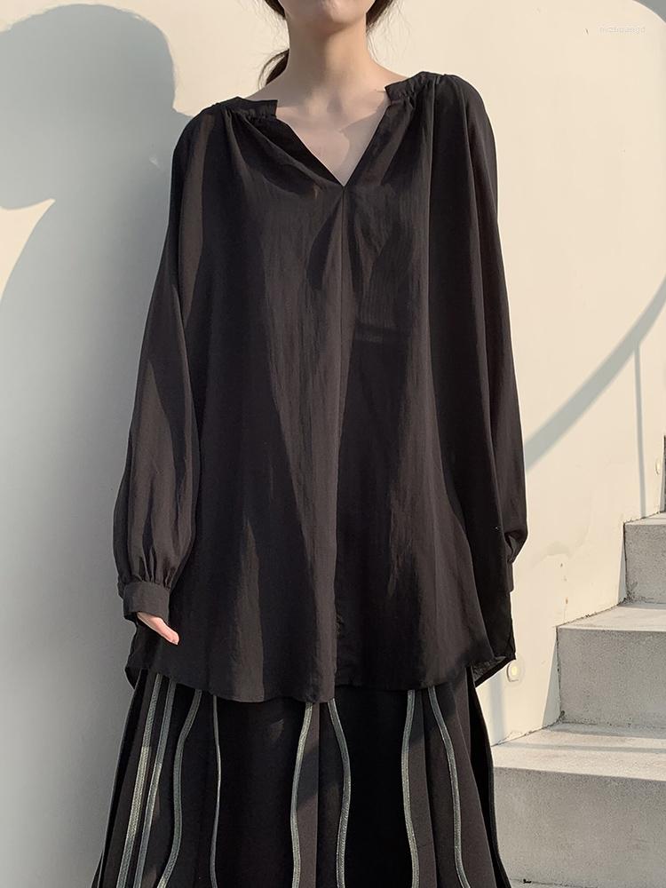 Women' Blouses Women' Minimalist V-Neck Hanging Loose Long Sleeved Shirt Spring 2023 Fashion Black Versatile Casual
Women' Blouses Women' Minimalist V-Neck Hanging Loose Long Sleeved Shirt Spring 2023 Fashion Black Versatile Casual