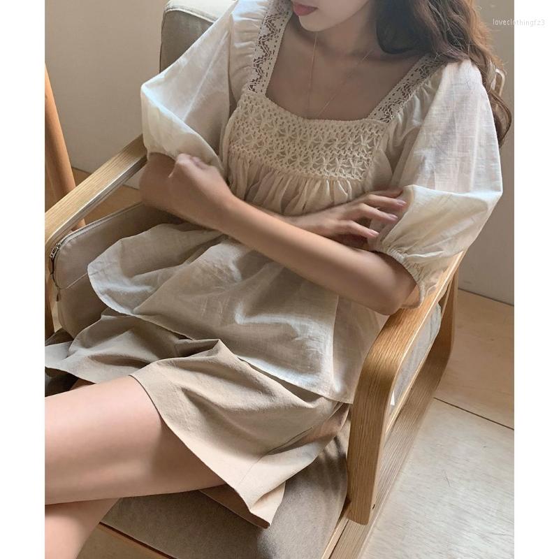 Women' Blouses Women Blouse 2023 Summer Solid Casual Short Sleeve French Hollowed-out Lace Square-neck Shirt Woman Sweet Tops, White
Women' Blouses Women Blouse 2023 Summer Solid Casual Short Sleeve French Hollowed-out Lace Square-neck Shirt Woman Sweet Tops, White