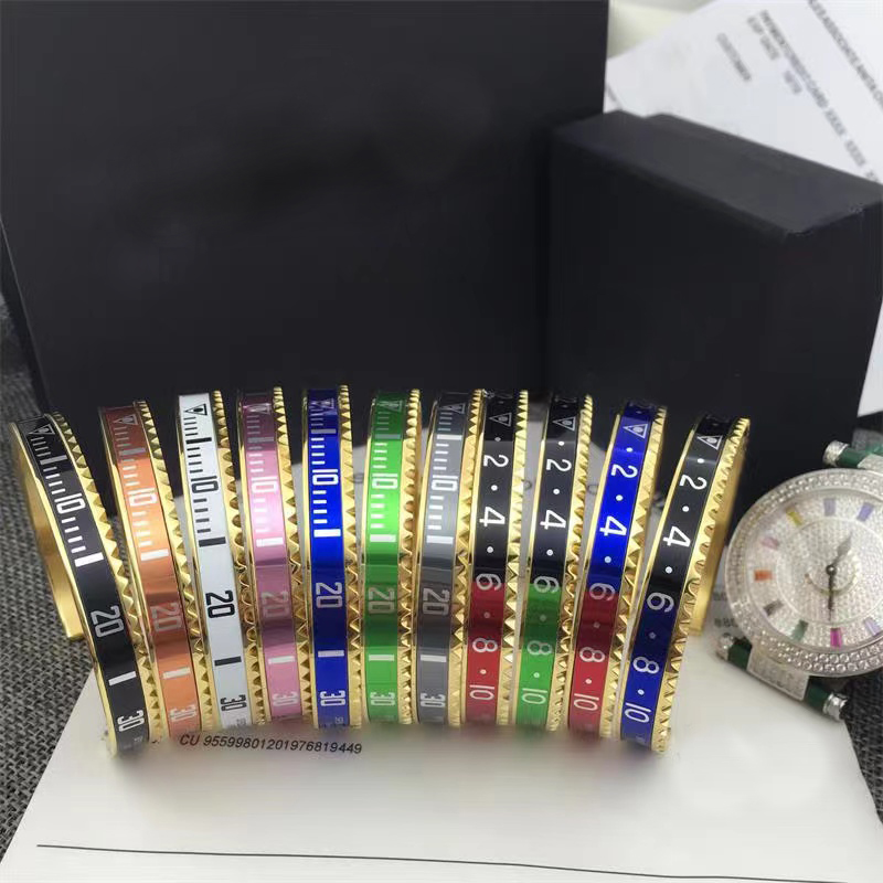 Fashion Luxury Titanium Steel Open Cuff Bracelet Brand New Product Digital Dial Designer Bracelet for Men and Women 18k Gold High Quality Bracelet
Fashion Luxury Titanium Steel Open Cuff Bracelet Brand New Product Digital Dial Designer Bracelet for Men and Women 18k Gold High Quality Bracelet