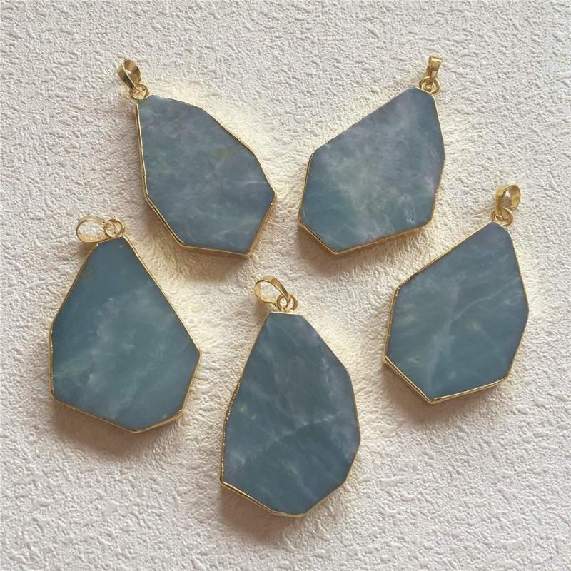 Pendant Necklaces FUWO Semi Precious Stone Irregular Shape Gilt Edges Amazonite Handmade Crafts Necklace Accessories For Woman PD338 5Pcs
Pendant Necklaces FUWO Semi Precious Stone Irregular Shape Gilt Edges Amazonite Handmade Crafts Necklace Accessories For Woman PD338 5Pcs