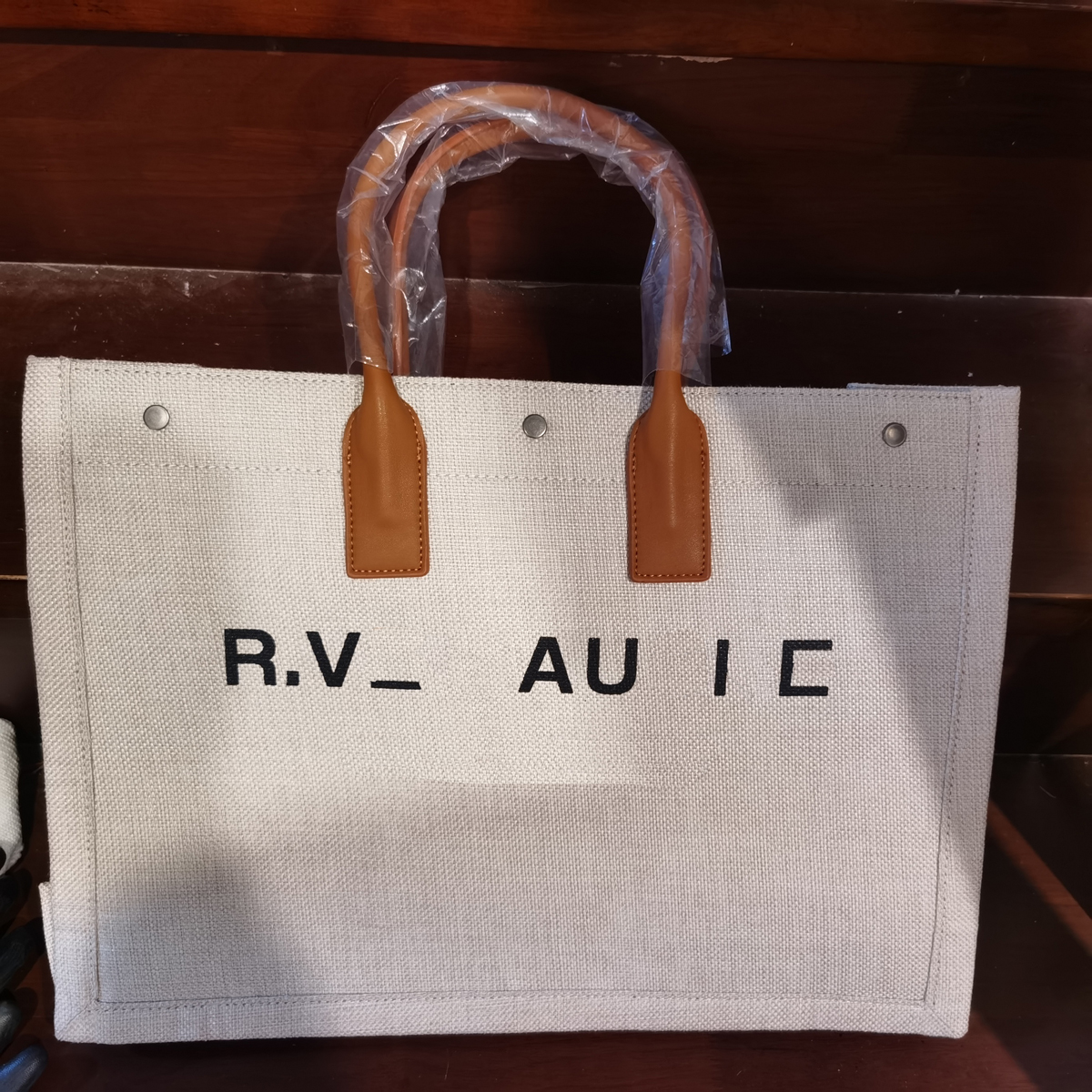 New Letter Prints Canvas Print Shoulder Bags For Women All Match Larger Capacity Shopping Bag Ladies Famous Handbags Sac Shoulder strap Femme
New Letter Prints Canvas Print Shoulder Bags For Women All Match Larger Capacity Shopping Bag Ladies Famous Handbags Sac Shoulder strap Femme