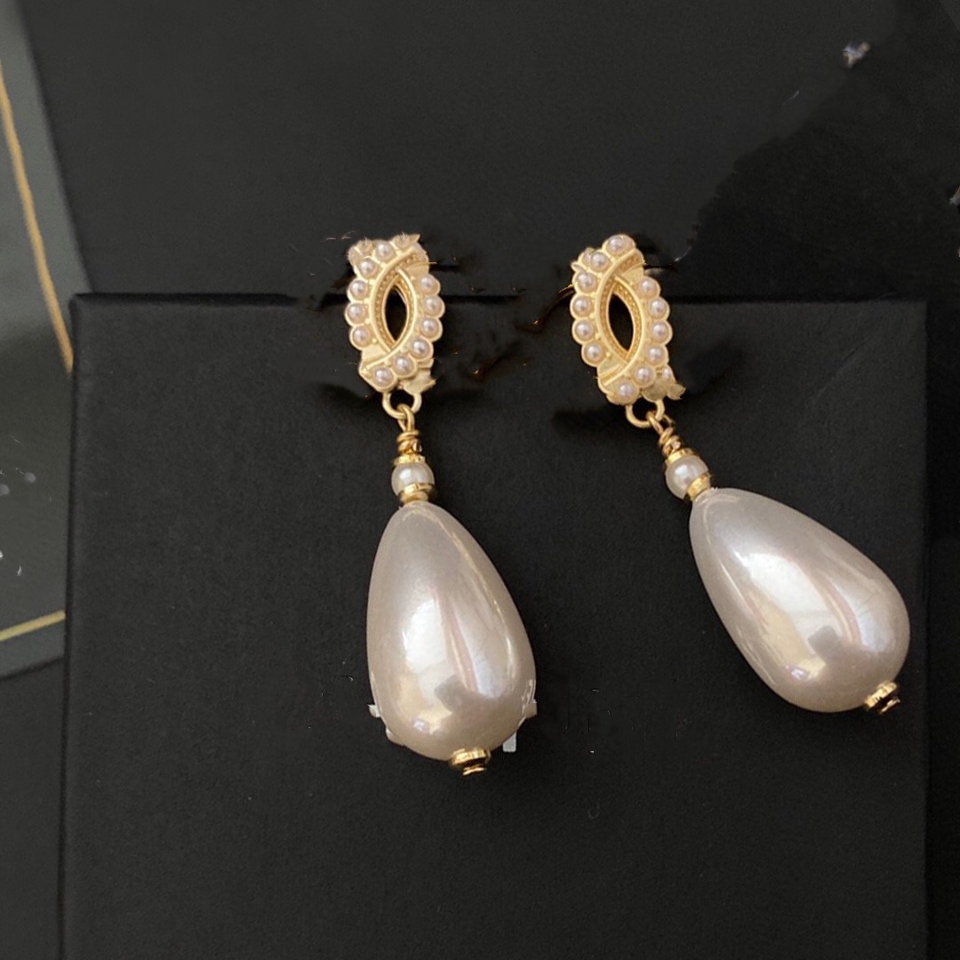2023 Premium Brand Classic Stud Earring Designer Girl's Love Earrings Luxury channel Fashion Jewelry Earring Gift ccity Youth Accessories Art Design ax5
2023 Premium Brand Classic Stud Earring Designer Girl's Love Earrings Luxury channel Fashion Jewelry Earring Gift ccity Youth Accessories Art Design ax5