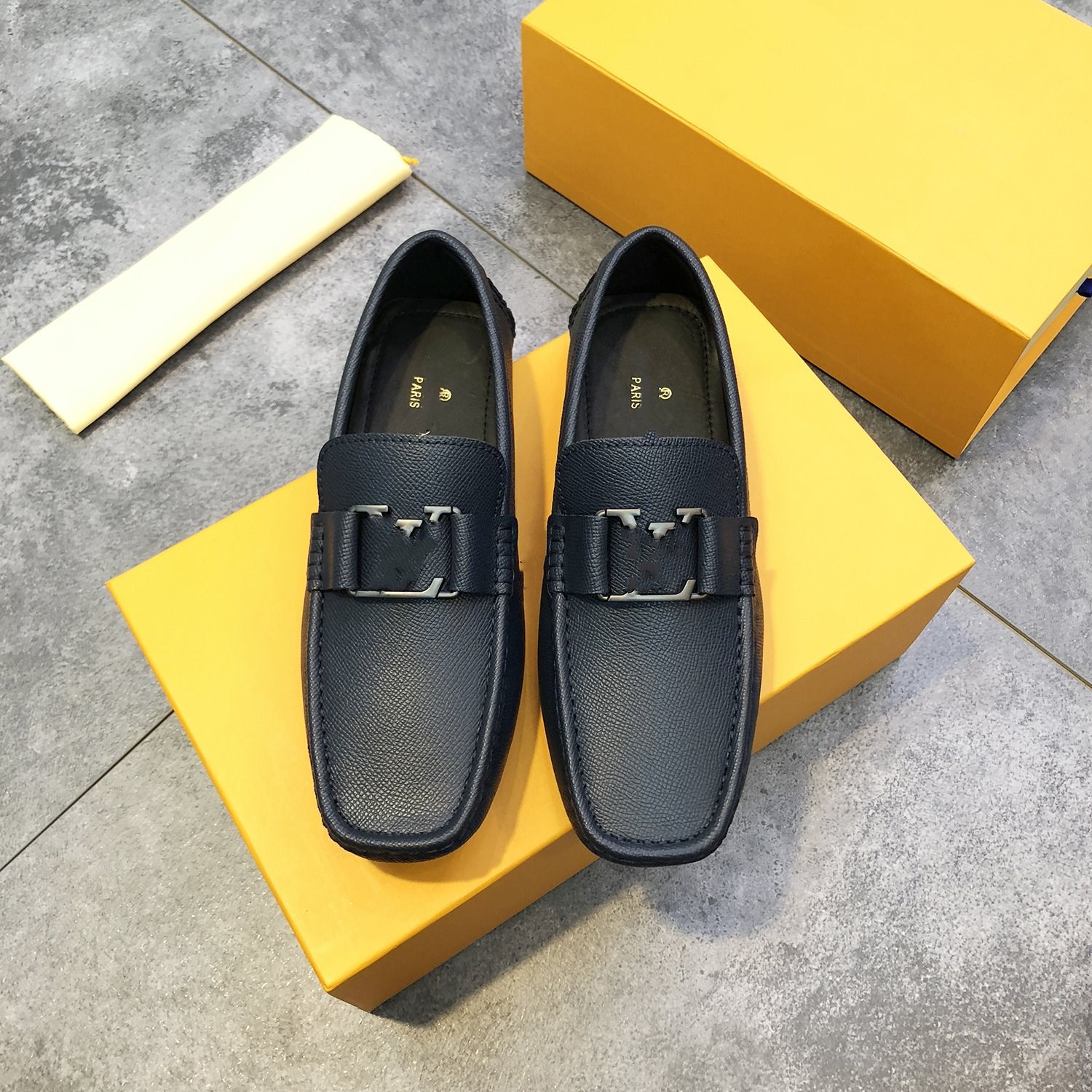 13model Genuine Leather Designer Mens Dress Shoes Luxury Brand Soft Men Loafers Moccasins Breathable Slip on Male Boat Shoes Plus Size 38-46114