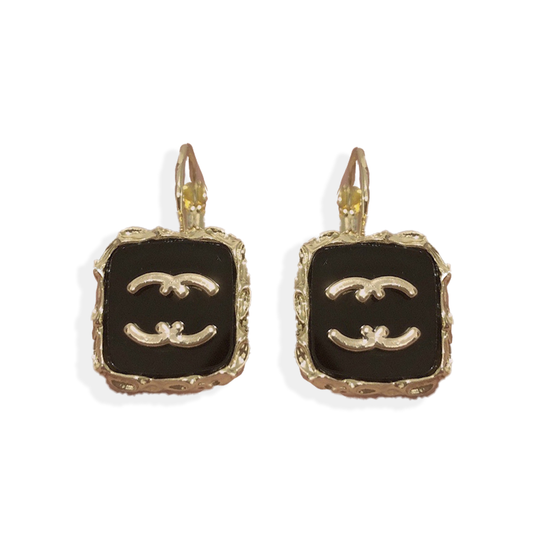 Luxury Women's Black Dangle Earrings Spring Love Brand Pendant Earrings Charm Wedding Party Jewelry 18K Plating Senior Gift Party Jewelry Earrings Wholesale
Luxury Women's Black Dangle Earrings Spring Love Brand Pendant Earrings Charm Wedding Party Jewelry 18K Plating Senior Gift Party Jewelry Earrings Wholesale
