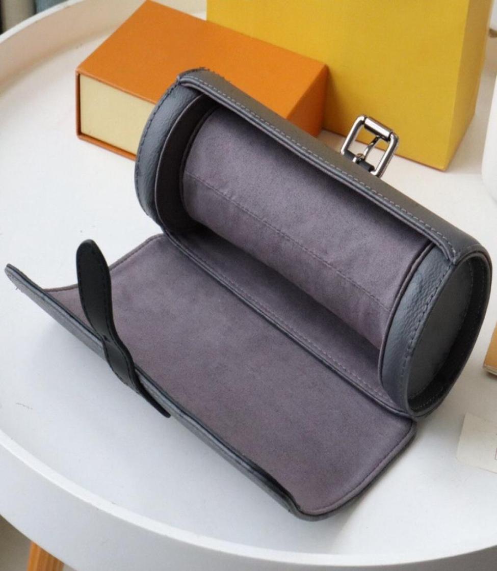 3 WATCH CASE BOX M43385 mens designer women pouch cover bag timepieces travel accessory leather trimmings N41137 M47530 M32609 col6823977, Dark grey
3 WATCH CASE BOX M43385 mens designer women pouch cover bag timepieces travel accessory leather trimmings N41137 M47530 M32609 col6823977, Dark grey