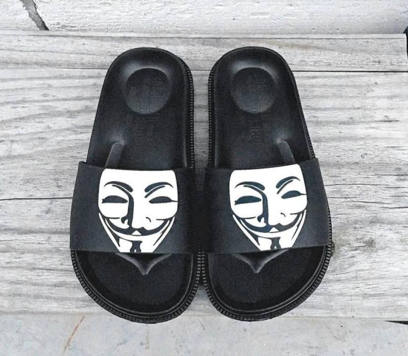 Summer Slippers Men039s Fashion Home NonSlip Outdoor Comfortable Casual Versatile Soft Bottom Beach Sandals Factory Direct Sal2929079, Black
Summer Slippers Men039s Fashion Home NonSlip Outdoor Comfortable Casual Versatile Soft Bottom Beach Sandals Factory Direct Sal2929079, Black