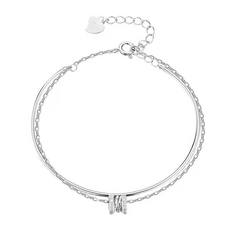 Double Chain Bracelet 925 Silver Korean Jewelry Fashion Simple Charm Women Hand Jewelry Designer Kpop Items Bridal Accessories Luxury Simple Women Gifts
Double Chain Bracelet 925 Silver Korean Jewelry Fashion Simple Charm Women Hand Jewelry Designer Kpop Items Bridal Accessories Luxury Simple Women Gifts