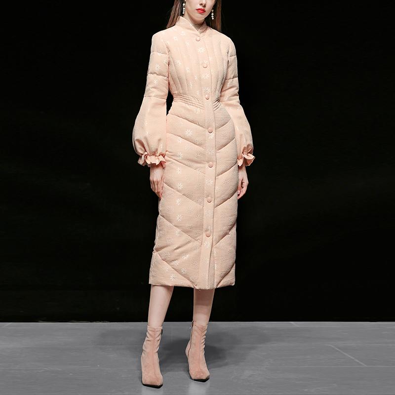 Parkas Winter Long Fluffy Thicker Warm White Duck Down Coats Female Jacquard Fabric Lantern Sleeve Warm Coats Windproof Parkas F2621, Orange pink
Parkas Winter Long Fluffy Thicker Warm White Duck Down Coats Female Jacquard Fabric Lantern Sleeve Warm Coats Windproof Parkas F2621, Orange pink