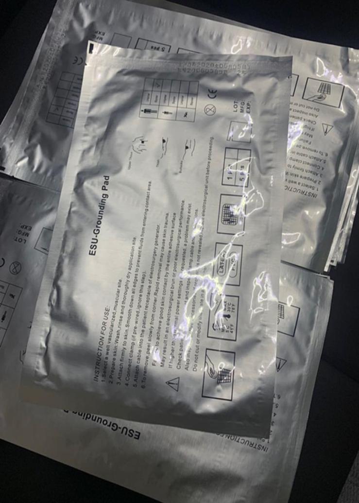 50pcsLot ESU Grounding Pad Monopolar Unipolar Bipolar Pads for Slimming Beauty Machine Use Electrodes Pad DHL Fast Ship5853525
50pcsLot ESU Grounding Pad Monopolar Unipolar Bipolar Pads for Slimming Beauty Machine Use Electrodes Pad DHL Fast Ship5853525
