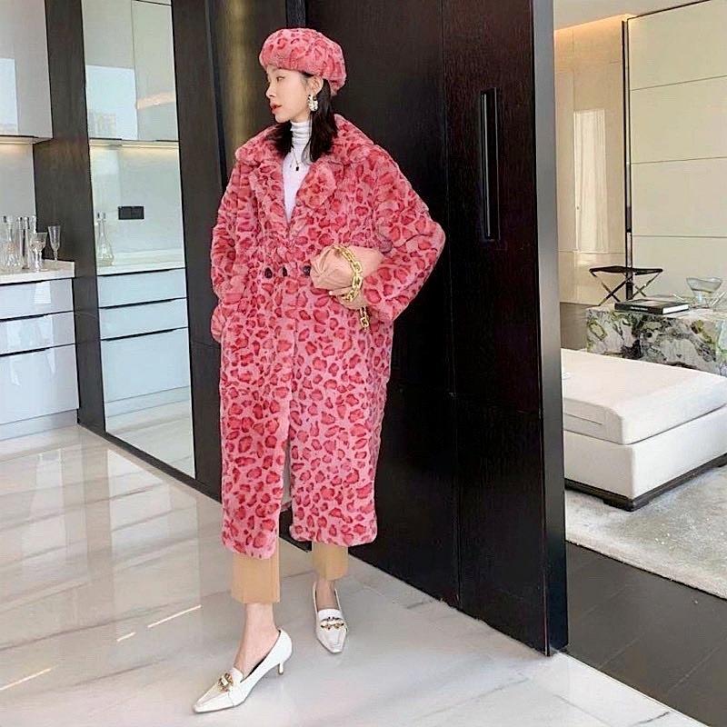 Fur 2021New Winter Women Real Rex Rabbit Fur Coats Off Season Fashion Long Leopard Overcoat Simple Warm Ladies Outerwear Street
Fur 2021New Winter Women Real Rex Rabbit Fur Coats Off Season Fashion Long Leopard Overcoat Simple Warm Ladies Outerwear Street