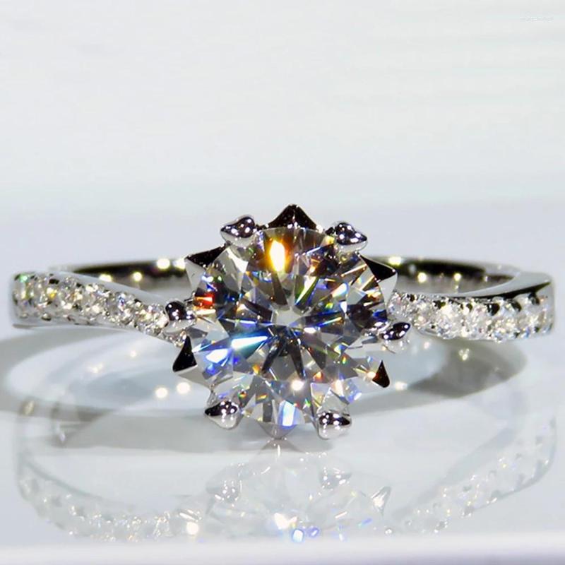 Cluster Rings 18K Au750 White Gold Women Ring Moissanite Diamonds 1 2 3 4 5 Round Snowflake Wedding Party Engagement Anniversary
Cluster Rings 18K Au750 White Gold Women Ring Moissanite Diamonds 1 2 3 4 5 Round Snowflake Wedding Party Engagement Anniversary