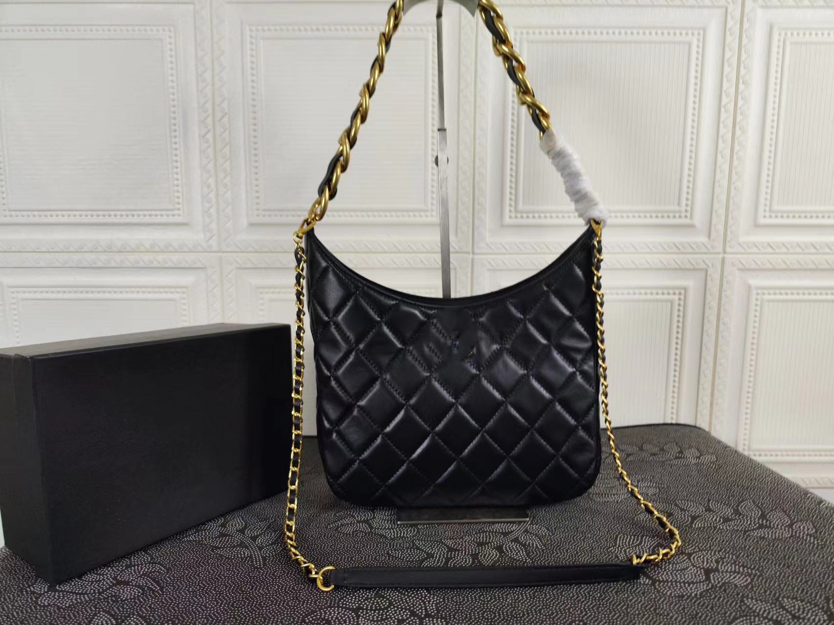 Triomphe Bucket Designer Fashion Bags Shoulder Luxurious Bags Handbags Woman Lady women's Luxury tote purse handbag message bags cluth top quality Brand classic 023, Pink
Triomphe Bucket Designer Fashion Bags Shoulder Luxurious Bags Handbags Woman Lady women's Luxury tote purse handbag message bags cluth top quality Brand classic 023, Pink