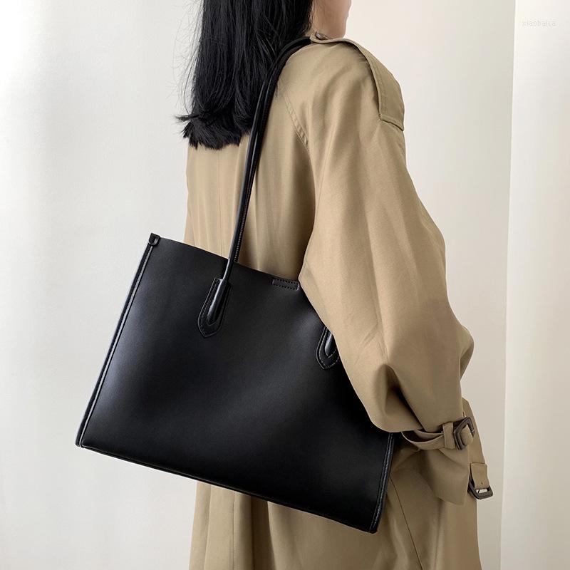Evening Bags Genuine Leather Women's Shoulder Designer Tote Bag Handbags Fashion Female Solid Color Atmosphere, Black
Evening Bags Genuine Leather Women's Shoulder Designer Tote Bag Handbags Fashion Female Solid Color Atmosphere, Black