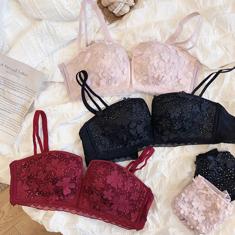 Bras Sets 1/2 Cup Fashion Four-Angle Without Steel Ring Dress Girls Intimates Floral Embroidery Women Deep-V Neck Push Up Bra Set, Black
Bras Sets 1/2 Cup Fashion Four-Angle Without Steel Ring Dress Girls Intimates Floral Embroidery Women Deep-V Neck Push Up Bra Set, Black
