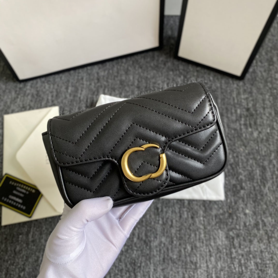 Classic Luxury Leather Crossbody Mini Bag with Iconic Style Adjustable Shoulder Strap Handbag For Woman 16CM, #5-gold chain
Classic Luxury Leather Crossbody Mini Bag with Iconic Style Adjustable Shoulder Strap Handbag For Woman 16CM, #5-gold chain
