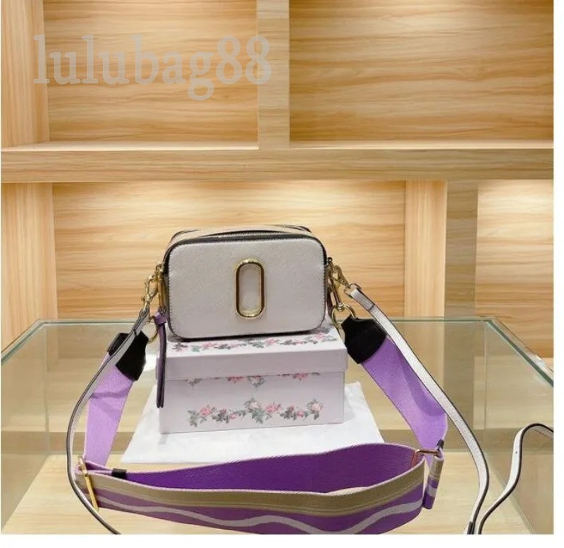 Square leather camera bag snapshot cotton lining borse wide shoulder strap removable black brown pink Luxuries Designer Women Bag luxury C23, 13#
Square leather camera bag snapshot cotton lining borse wide shoulder strap removable black brown pink Luxuries Designer Women Bag luxury C23, 13#