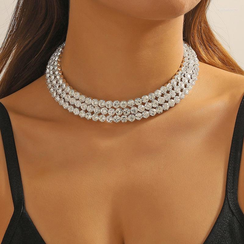 Choker TREAZY Luxury Big Rhinestone Crystal Chokers Necklace For Women Silver Color Multilayer Statment Bridal Wedding Party Jewelry
Choker TREAZY Luxury Big Rhinestone Crystal Chokers Necklace For Women Silver Color Multilayer Statment Bridal Wedding Party Jewelry