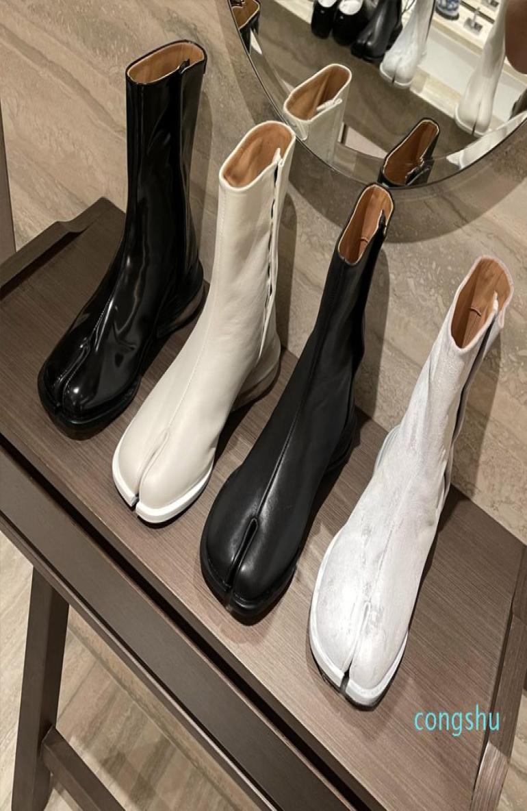 2022 Quality Chain boots slippers high shoes Split toe Reaction Luxury Designers Mens Newest Arrival Fashion Trend Real Leather 352881695, White
2022 Quality Chain boots slippers high shoes Split toe Reaction Luxury Designers Mens Newest Arrival Fashion Trend Real Leather 352881695, White