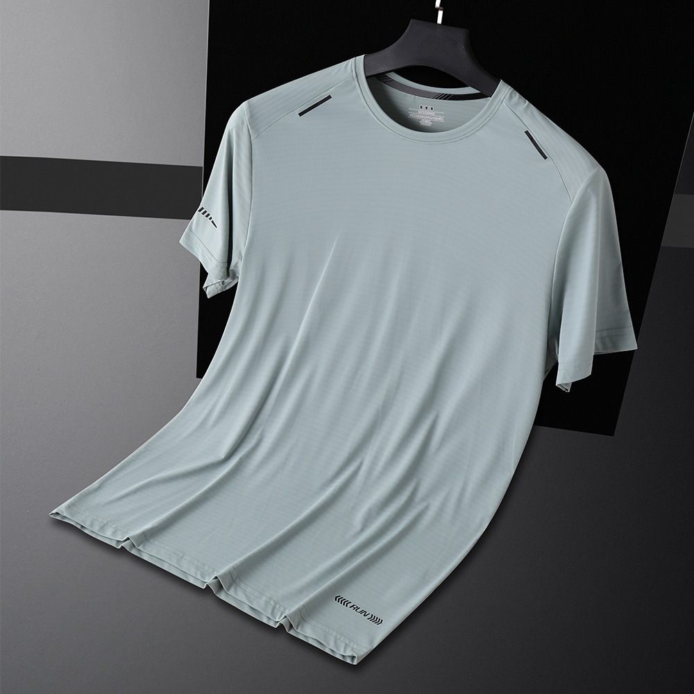 Men's T-Shirts Men Running T-Shirts Quick Dry Breathable Sports T-Shirts Gym T Shirt Training Men Football Shirts Fitness T-Shirt Sportswear 230420, Black
Men's T-Shirts Men Running T-Shirts Quick Dry Breathable Sports T-Shirts Gym T Shirt Training Men Football Shirts Fitness T-Shirt Sportswear 230420, Black