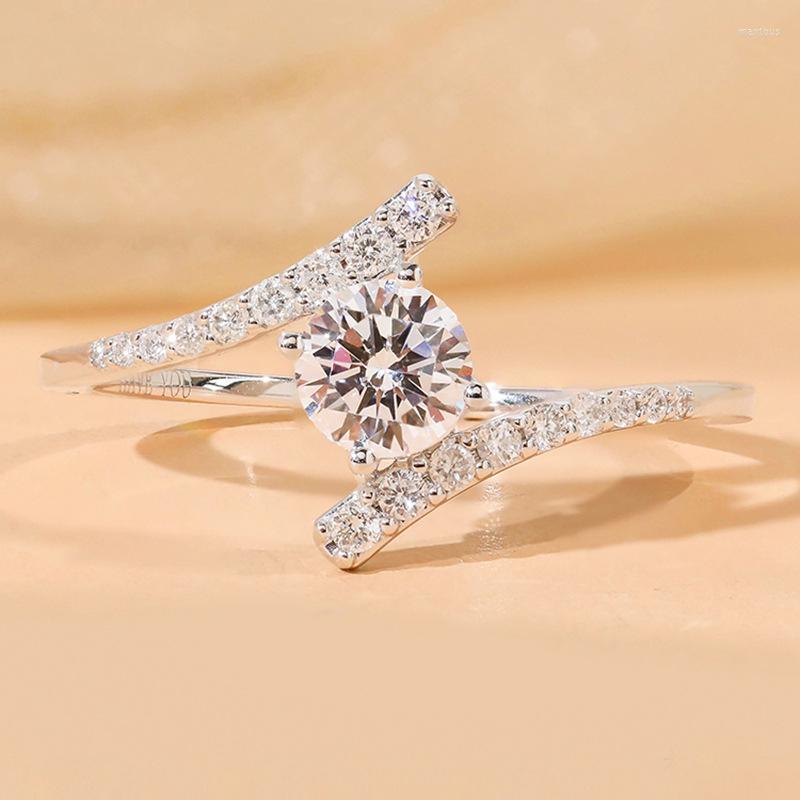 Wedding Rings Simple Female Trend Twist Design Inlay 8mm Zircon Geometric Luxury Jewelry Engagement Accessories Couple Gift
Wedding Rings Simple Female Trend Twist Design Inlay 8mm Zircon Geometric Luxury Jewelry Engagement Accessories Couple Gift