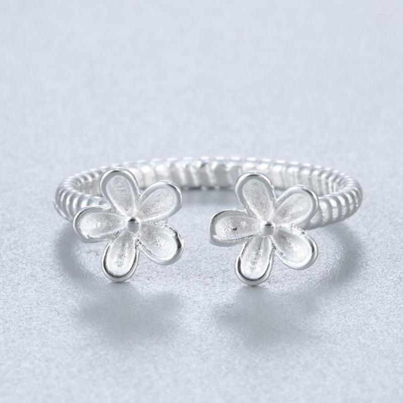 Cluster Rings CHENGXUN 2023 Trend Plated Flowers Fancy Ring For Women Girls Birthday Party Decoration Wedding Bague Femme
Cluster Rings CHENGXUN 2023 Trend Plated Flowers Fancy Ring For Women Girls Birthday Party Decoration Wedding Bague Femme