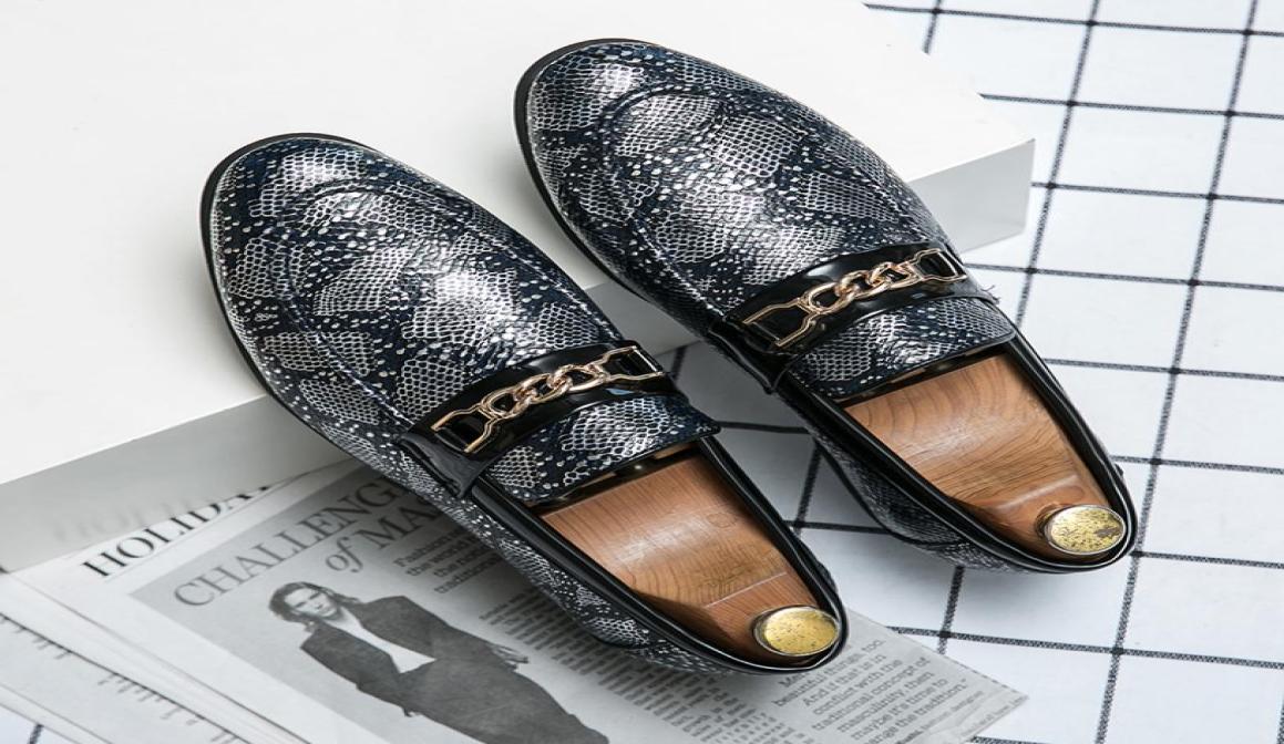 Men Dress Leather Shoes Men Luxury Camouflage Gold National Pattern Oxfords Men Classic Gentleman Wedding Prom Shoes Big Size5313440, Red
Men Dress Leather Shoes Men Luxury Camouflage Gold National Pattern Oxfords Men Classic Gentleman Wedding Prom Shoes Big Size5313440, Red