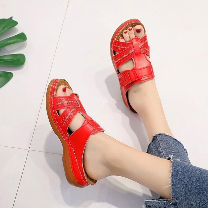 Slippers Europe 2023 Summer Women Wedges Slides For Solid Casual Fashion Retro Shoes Plus 43 Platform Slipper Ladies, Wine red
Slippers Europe 2023 Summer Women Wedges Slides For Solid Casual Fashion Retro Shoes Plus 43 Platform Slipper Ladies, Wine red