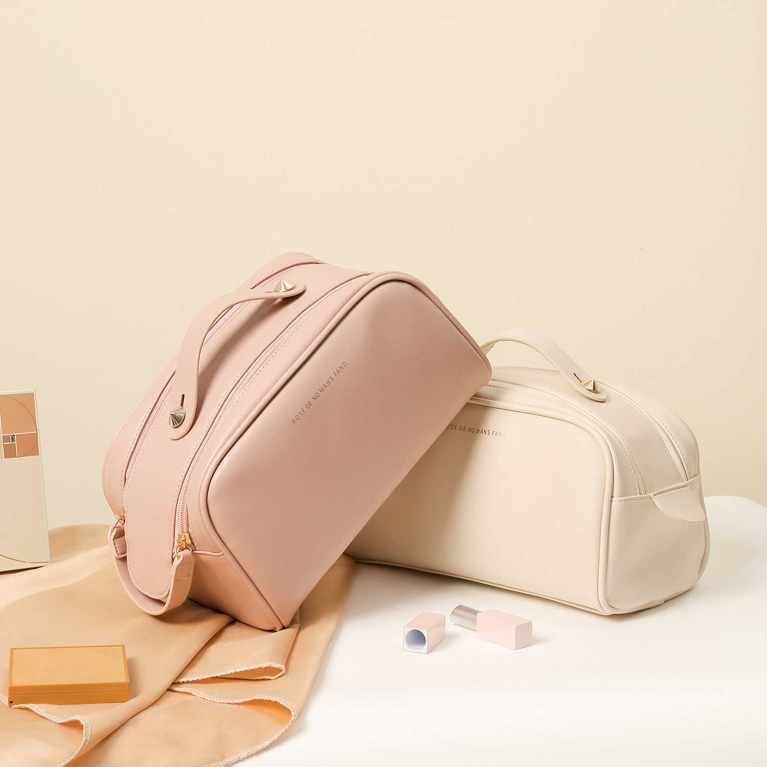 New ins advanced feeling pu large capacity double zipper cosmetic bag travel fashion cosmetics storage pillow bag 230420, Pink diagonal pull bag
New ins advanced feeling pu large capacity double zipper cosmetic bag travel fashion cosmetics storage pillow bag 230420, Pink diagonal pull bag