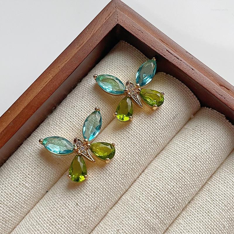 Stud Earrings Colorful Butterfly Sweet Fashion Luxury Unique High-end Zircon Romance Girl Tender Earring
Stud Earrings Colorful Butterfly Sweet Fashion Luxury Unique High-end Zircon Romance Girl Tender Earring