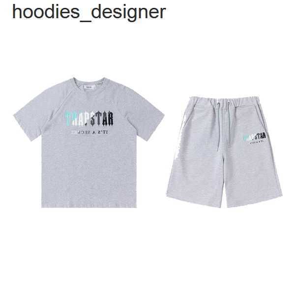 trapstar tracksuit designer shirts print letter luxury black and white trapstar shorts grey rainbow color summer sports fashion cotton short sleeve 106R2S
trapstar tracksuit designer shirts print letter luxury black and white trapstar shorts grey rainbow color summer sports fashion cotton short sleeve 106R2S