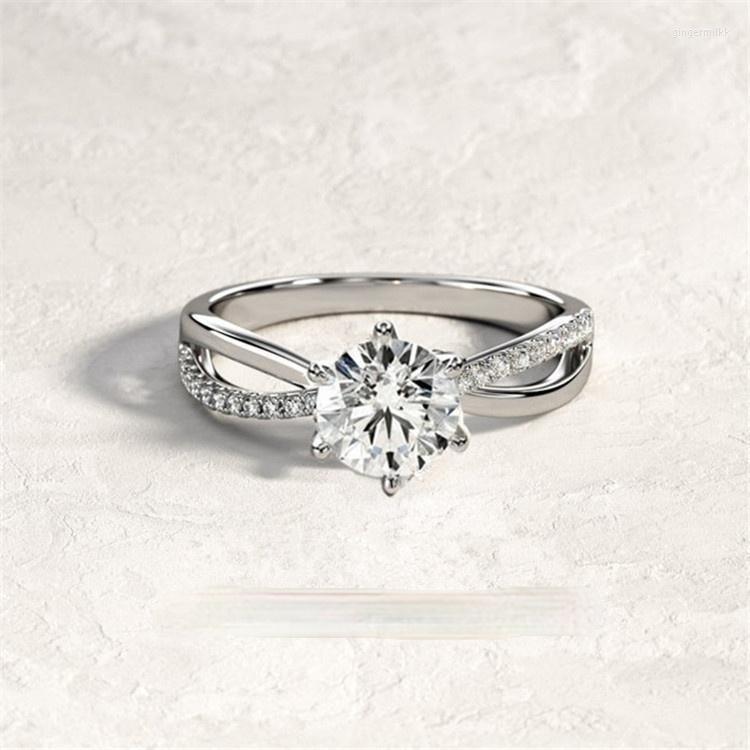 Cluster Rings Luxury Six Claw Zircon Ring Fashion Temperament Charm Lady Eternal Crystal Engagement Wedding Party Jewelry Gifts
Cluster Rings Luxury Six Claw Zircon Ring Fashion Temperament Charm Lady Eternal Crystal Engagement Wedding Party Jewelry Gifts