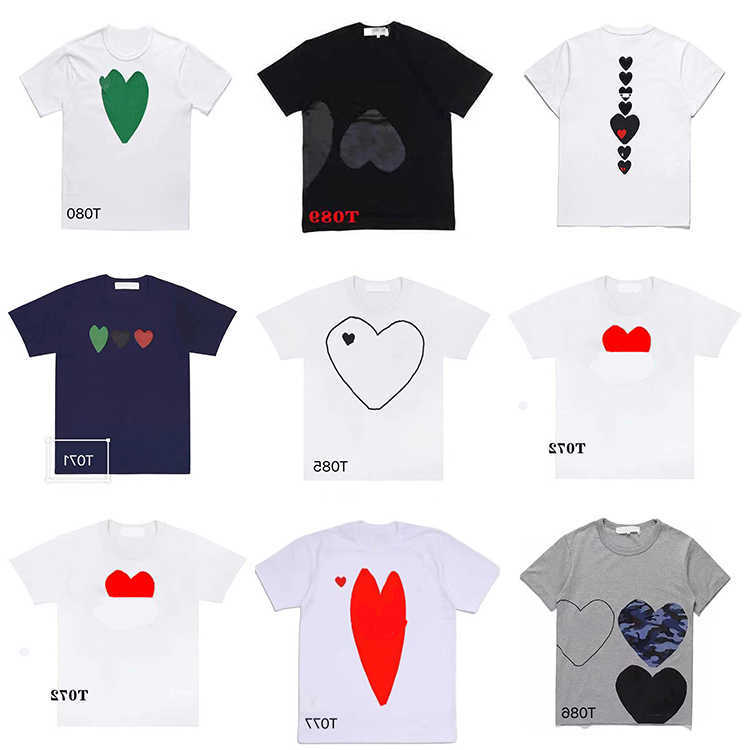 Play Designer Men's T-Shirts Casual Women's Des Badge Garcons Quality Print Sleeve Short T-Shirt Couple Hearts Tshirt
Play Designer Men's T-Shirts Casual Women's Des Badge Garcons Quality Print Sleeve Short T-Shirt Couple Hearts Tshirt