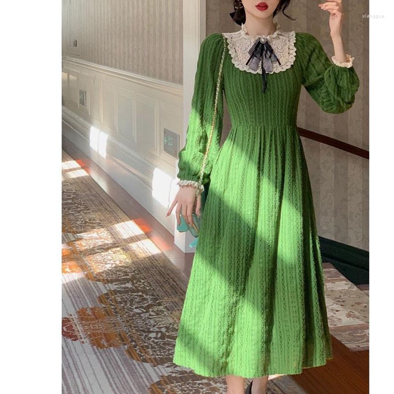 Casual Dresses Lace Vintage Women Female Velvet Splicing Elegant Party Autumn Winter Dress Robe Bow Tie Long, Velvet purple
Casual Dresses Lace Vintage Women Female Velvet Splicing Elegant Party Autumn Winter Dress Robe Bow Tie Long, Velvet purple